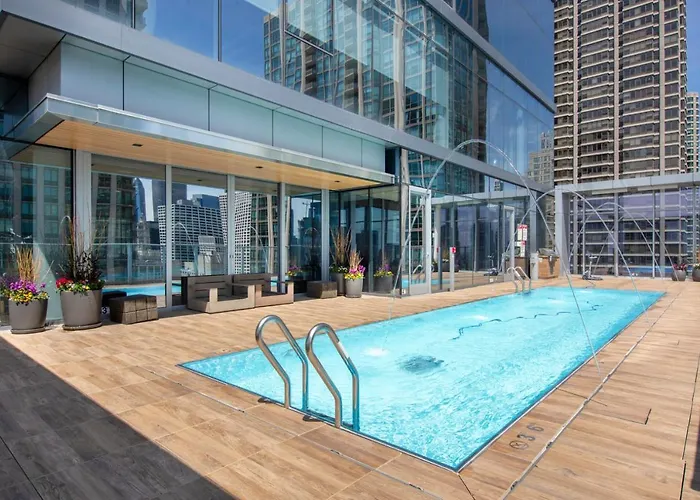 Апартаменты River N 1br W Gym Pool Wd Nr L Chi-124 *